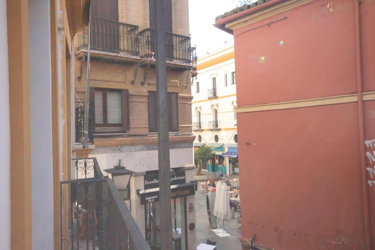 Esse Apartamentos Las Setas Seville Exterior photo
